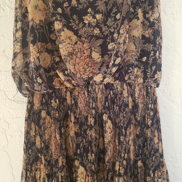 Soprano Boho Floral sleeveless mini dress - Picture 2 of 6